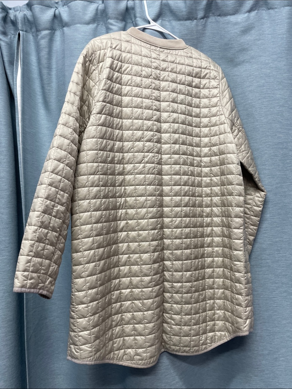 ATHLETA Grandview PrimaLoft Lightweight Quilted Shell - Picture 8 of 8